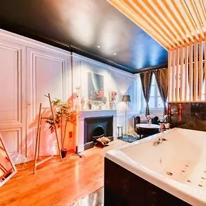 Guestready - Le Boudoir -balneo - Hyper Centre Appartement