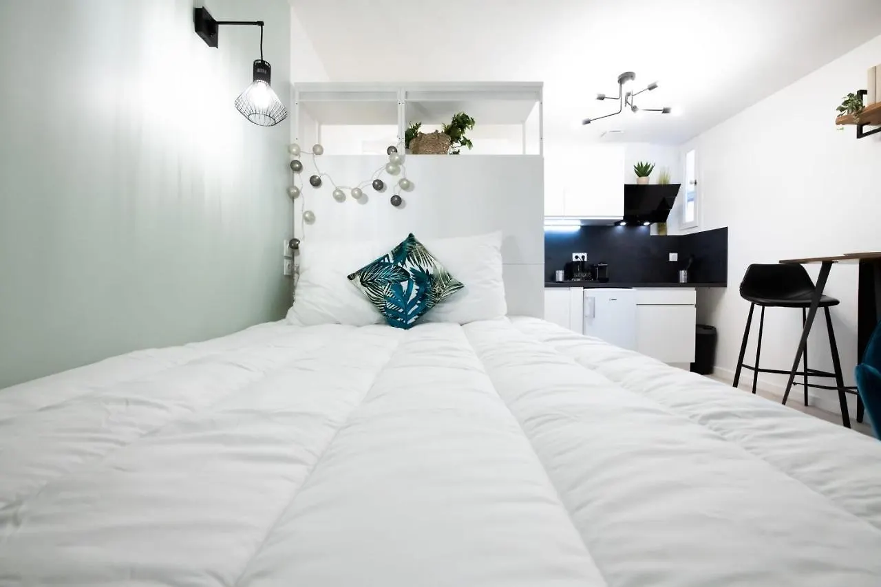La Suite Saint Georges - Beau Studio Cosy Et Design A 5 Mn Metro Vieux Lyon Apartment